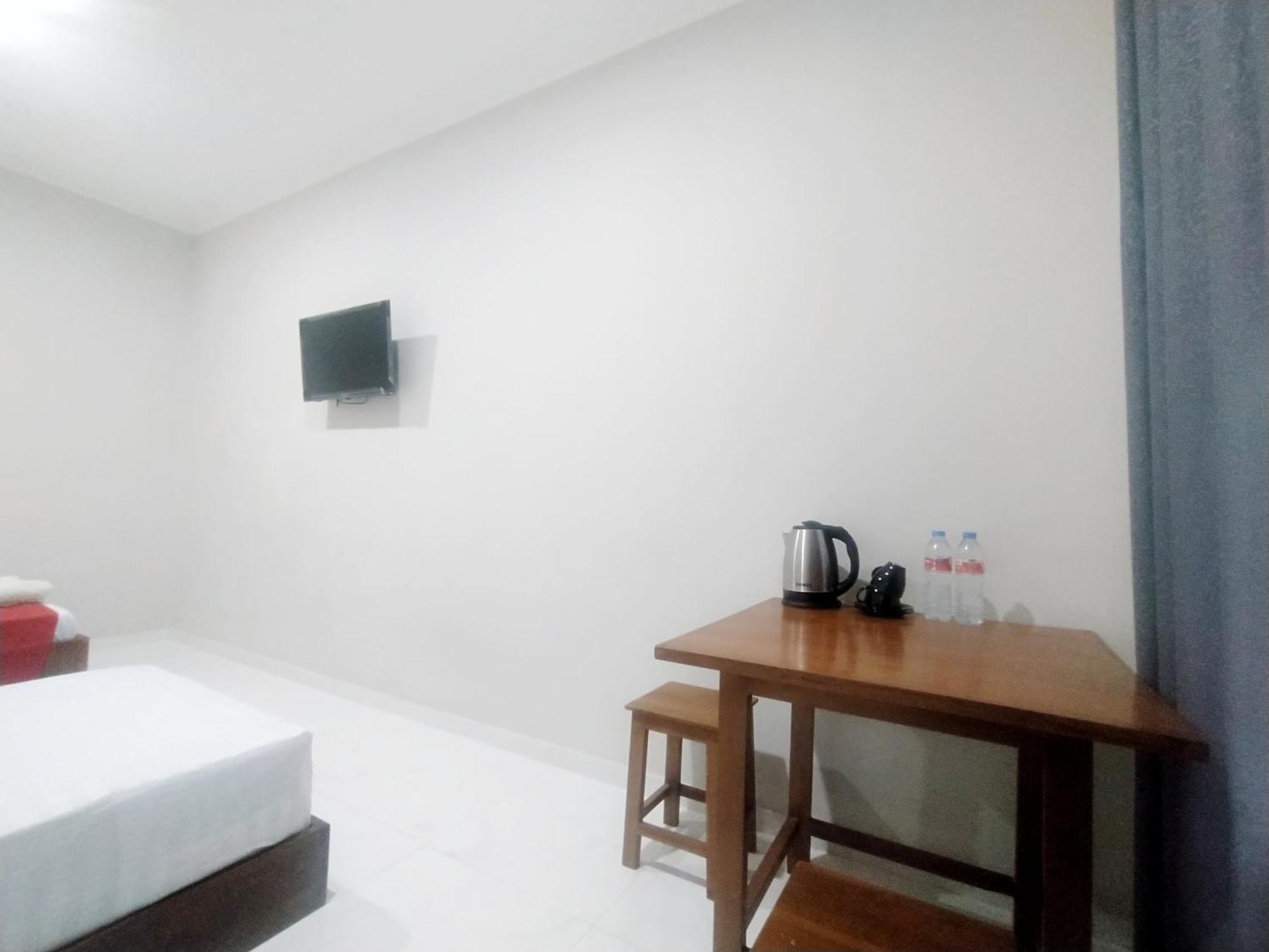 Reddoorz Syariah Near Stasiun Purwokerto Hotel Exterior foto