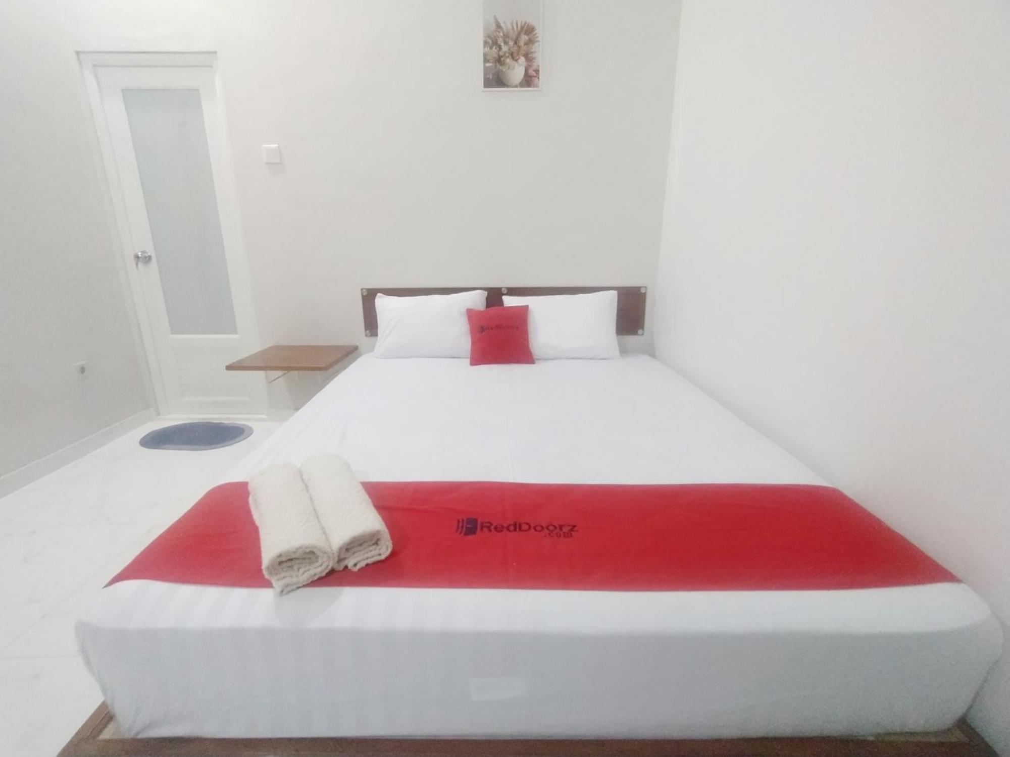Reddoorz Syariah Near Stasiun Purwokerto Hotel Exterior foto