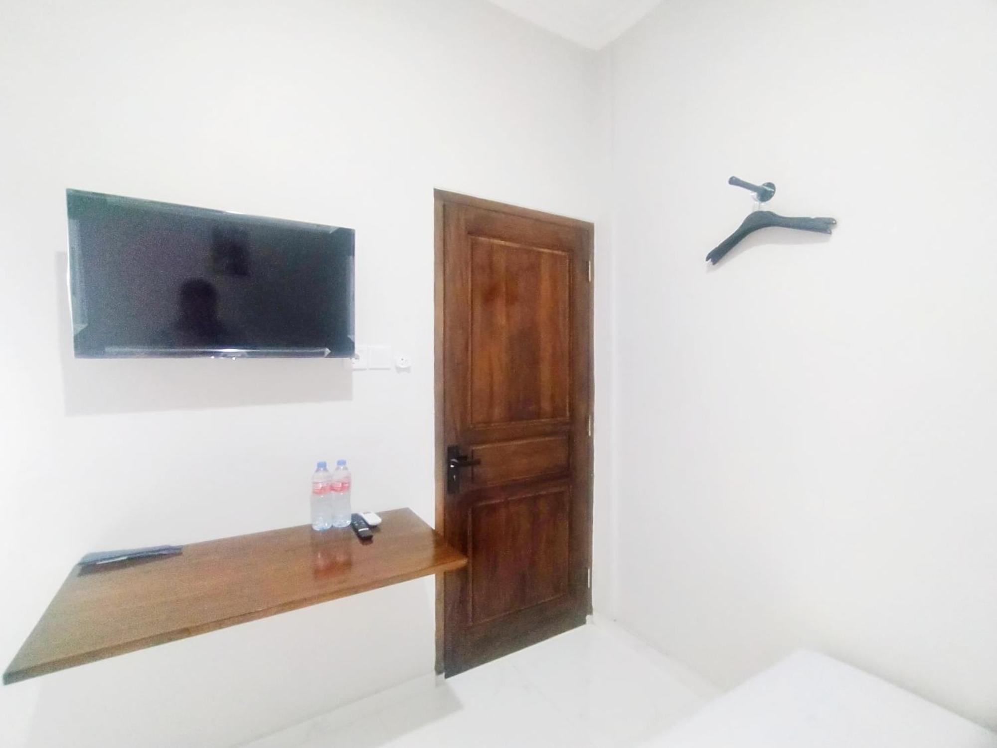 Reddoorz Syariah Near Stasiun Purwokerto Hotel Exterior foto