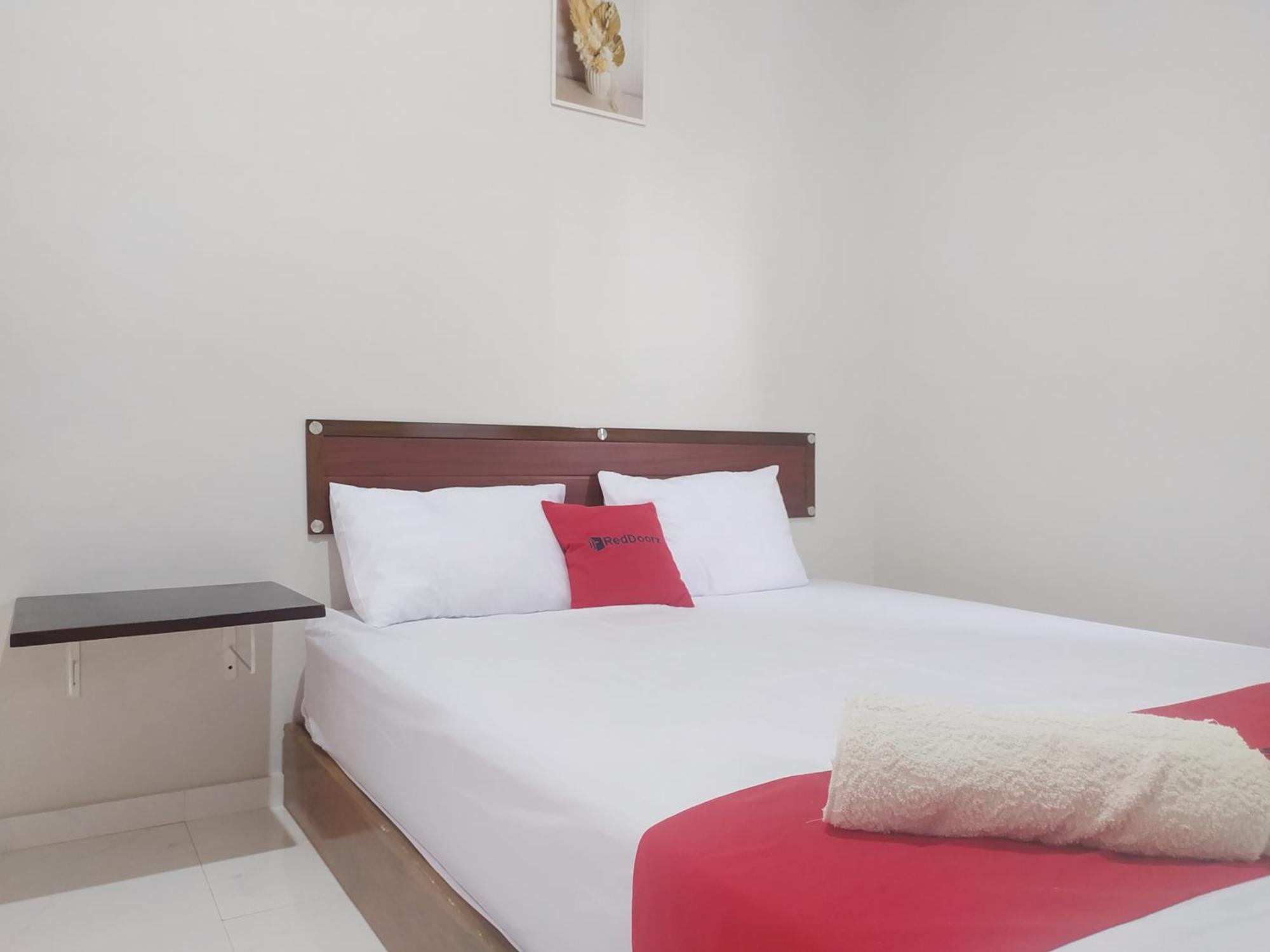 Reddoorz Syariah Near Stasiun Purwokerto Hotel Exterior foto